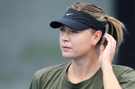 Maria Şarapova a abandonat un meci demonstrativ din cauza aerului greu respirabil de la Melbourne