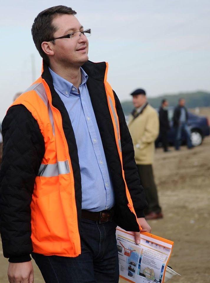 ONG: Mandatul directorului general CNAIR, Sorin Scarlat, a fost prelungit cu 4 luni, deşi premierul Orban anunţa că persoanele incompetente de la conducerea companiilor de stat vor fi &icirc;nlocuite cu profesionişti