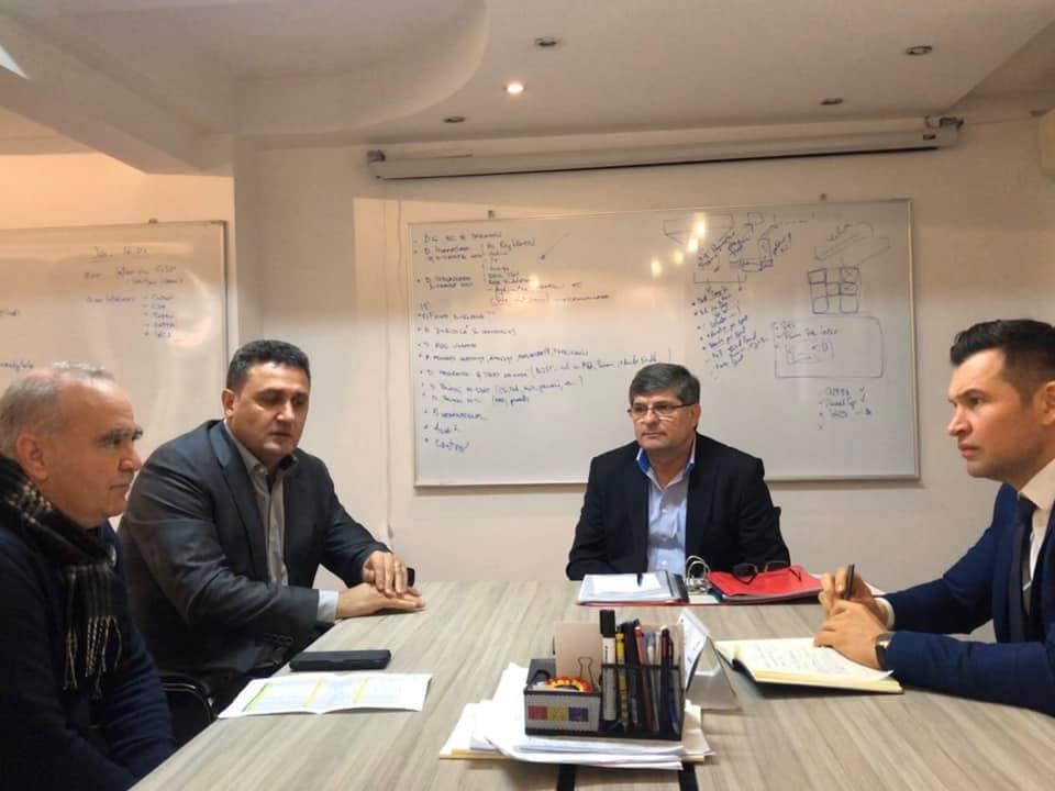 Ministrul Tineretului şi Sportului s-a &icirc;nt&acirc;lnit cu reprezentanţii celor cinci federaţii ale căror cereri de finanţare au fost considerate neeligibile