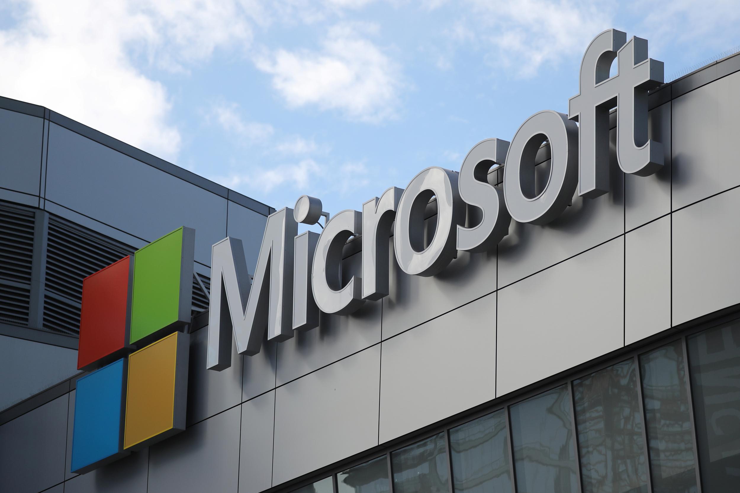 Microsoft lansează un update de Windows 10 pentru a rezolva o problemă de securitate deosebit de gravă
