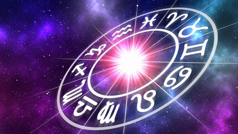 Horoscop până anul 2024. Ce anunță astrele
