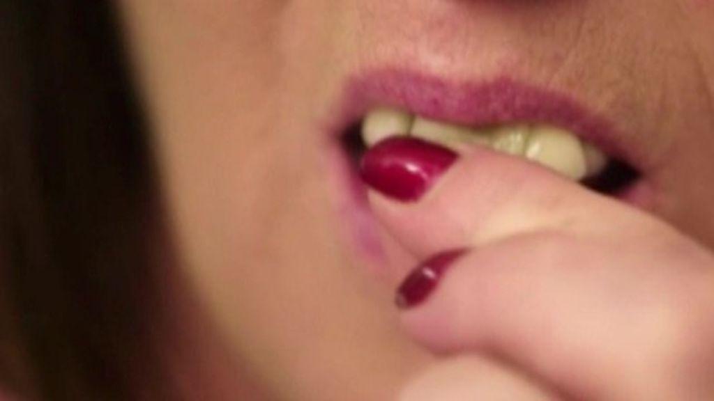 Un fals medic din Baia Mare lipea dinții cu superglue! Continuarea este greu de imaginat! Ce a pățit un pacient