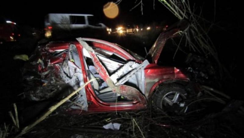 Un șofer a produs un accident teribil, în noaptea de Revelion