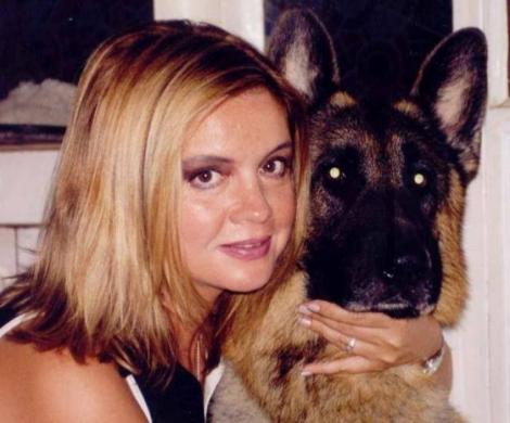 Ce s-a întâmplat cu câinii Cristinei Țopescu. Unde au ajuns, după ce au fost la un pas de moarte. „Plâng și acum”