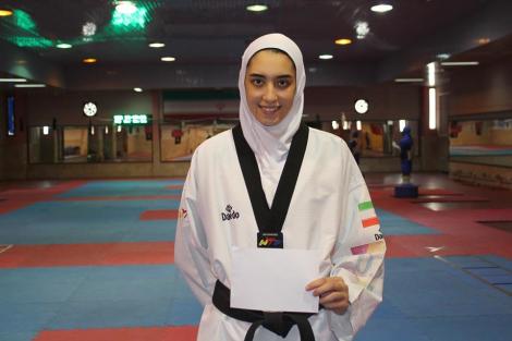 Kimia Alizadeh, singura sportivă iraniană medaliată la Jocurile Olimpice, îşi continuă cariera în Germania