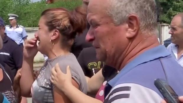 Bunicul Luizei Melencu a fost ascultat de politie: &bdquo;E inuman ce au făcut. &Icirc;n loc să-mi caute copilul, ei &icirc;mi plantau mie microfoane &icirc;n casă&ldquo;