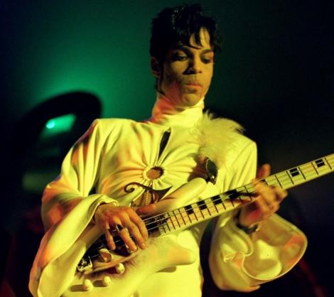 Acuzaţiile de omor din culpă în cazul lui Prince, respinse după patru ani de la moartea starului