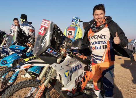 Primire demnă de un campion pentru românul care a câștigat primul loc la clasa “malle moto” la Dakar