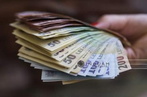 2,1 milioane de români au deja 10.000 de lei în conturi. Când și cum se vor putea bucura de ei
