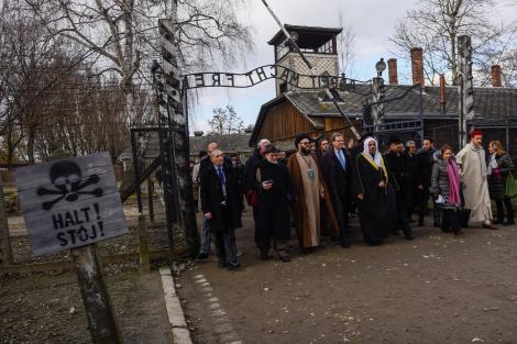 La 75 de ani de la eliberarea lagărului de la Auschwitz. Supraviețuitorii transmit un mesaj: „Următoarea generaţie să ştie prin ce am trecut”