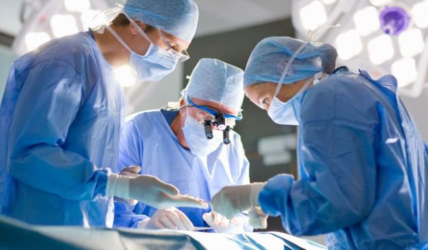 Emoționant! Și-a pierdut vederea la v&acirc;rsta de trei ani, iar după alți 47 și-a văzut pentru prima dată familia! Povestea i-a impresionat profund pe medici