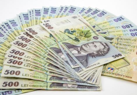 RAPORT: Negocierile dintre clienţi şi bănci au adus beneficii de 2,67 milioane euro