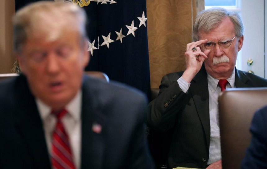 Trump şi avocaţii săi &icirc;n procesul destituirii din Senat, &icirc;n ofensivă &icirc;mpotriva lui Bolton