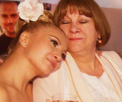 DRAMĂ CUMPLITĂ pentru Lora! &bdquo;Păm&acirc;ntul se &icirc;nv&acirc;rte fără mine&rdquo; Mesajul emoționant transmis de artistă