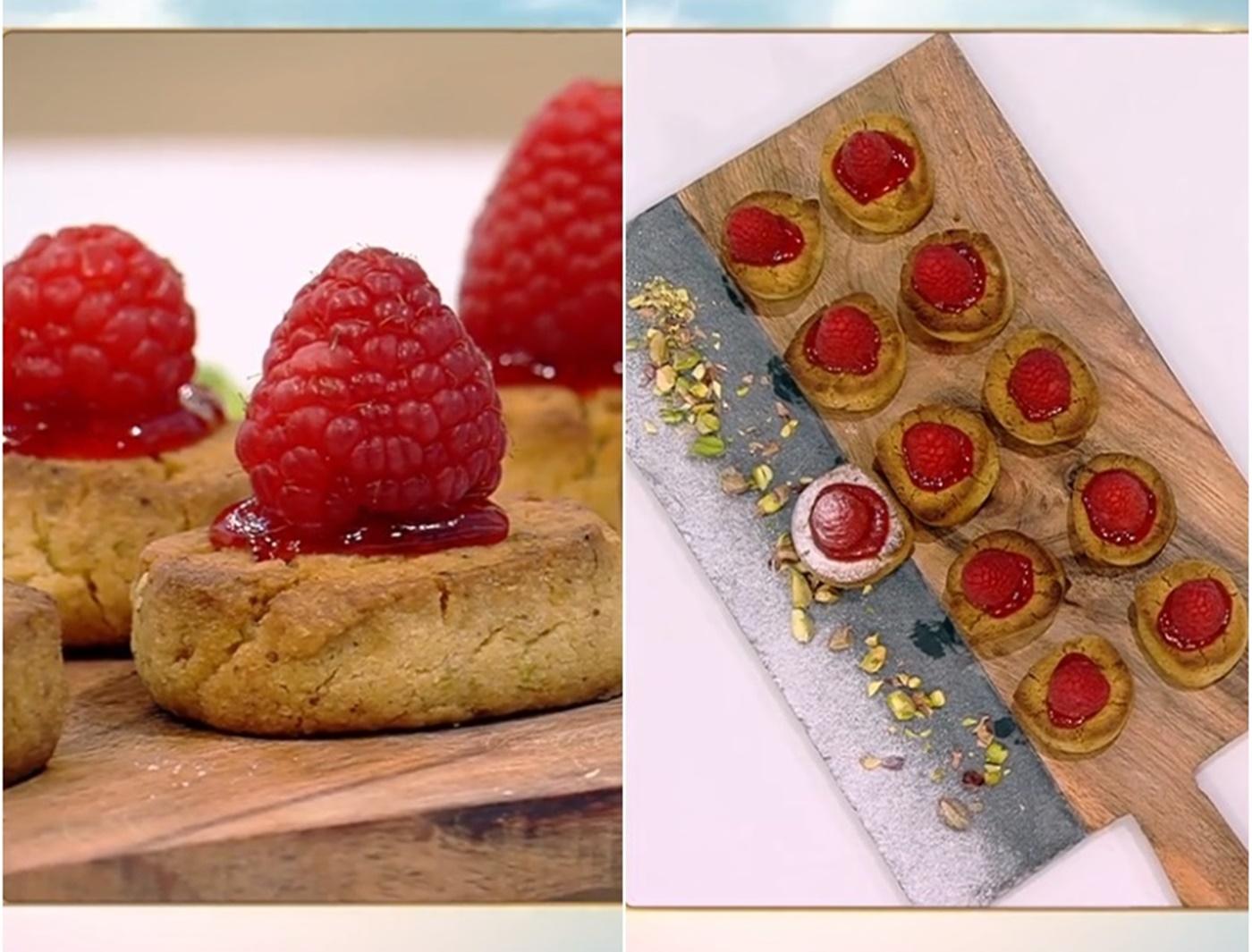 Pentru desertul de weekend, Vlăduț, bucătarul de la neatza cu Răzvan și Dani ne propune o rețetă simplă și delicioasă de fursecuri cu fistic și dulceață