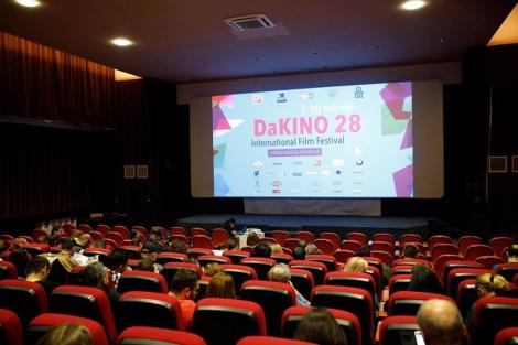 Festivalul de film DaKINO 2020, anulat din cauza subfinanţării „cronice”