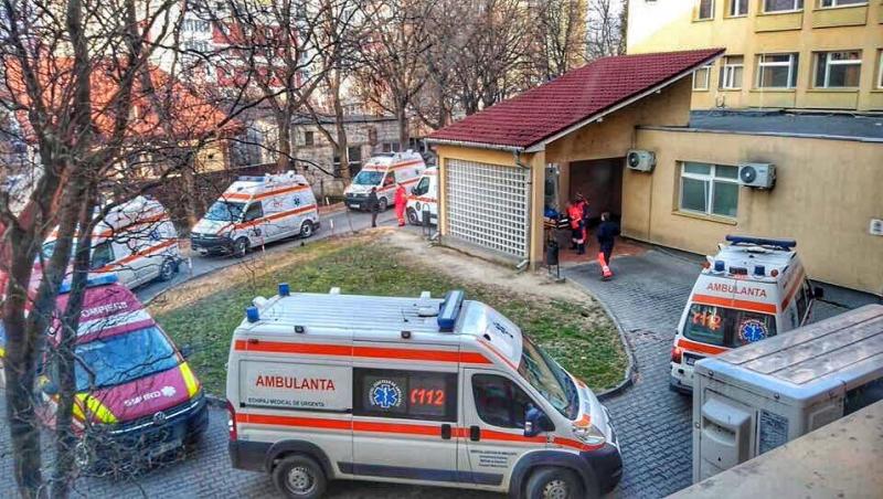 Coadă de ambulanțe în Bistrița, la Urgențe! Românii au mâncat prea mult și în acest an! „Cuvintele nu își au rostul”