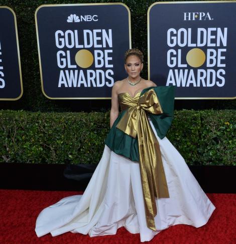 Cele mai caraghioase ținute de la gala Globurilor de Aur! Cum s-au făcut de rușine Jennifer Lopez și alte vedete pe covorul roșu și cine le-a dat clasă - Galerie foto