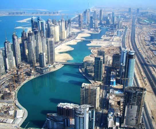 Emiratele Arabe Unite vor să lanseze o nouă viză turistică pe cinci ani