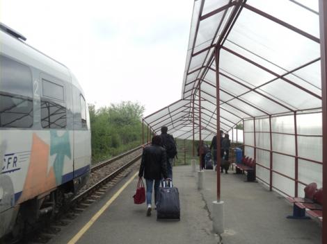 Trenul între Aeroportul Otopeni şi Gara de Nord, dat în folosință în mai 2020: "Nu ne facem de râs!"