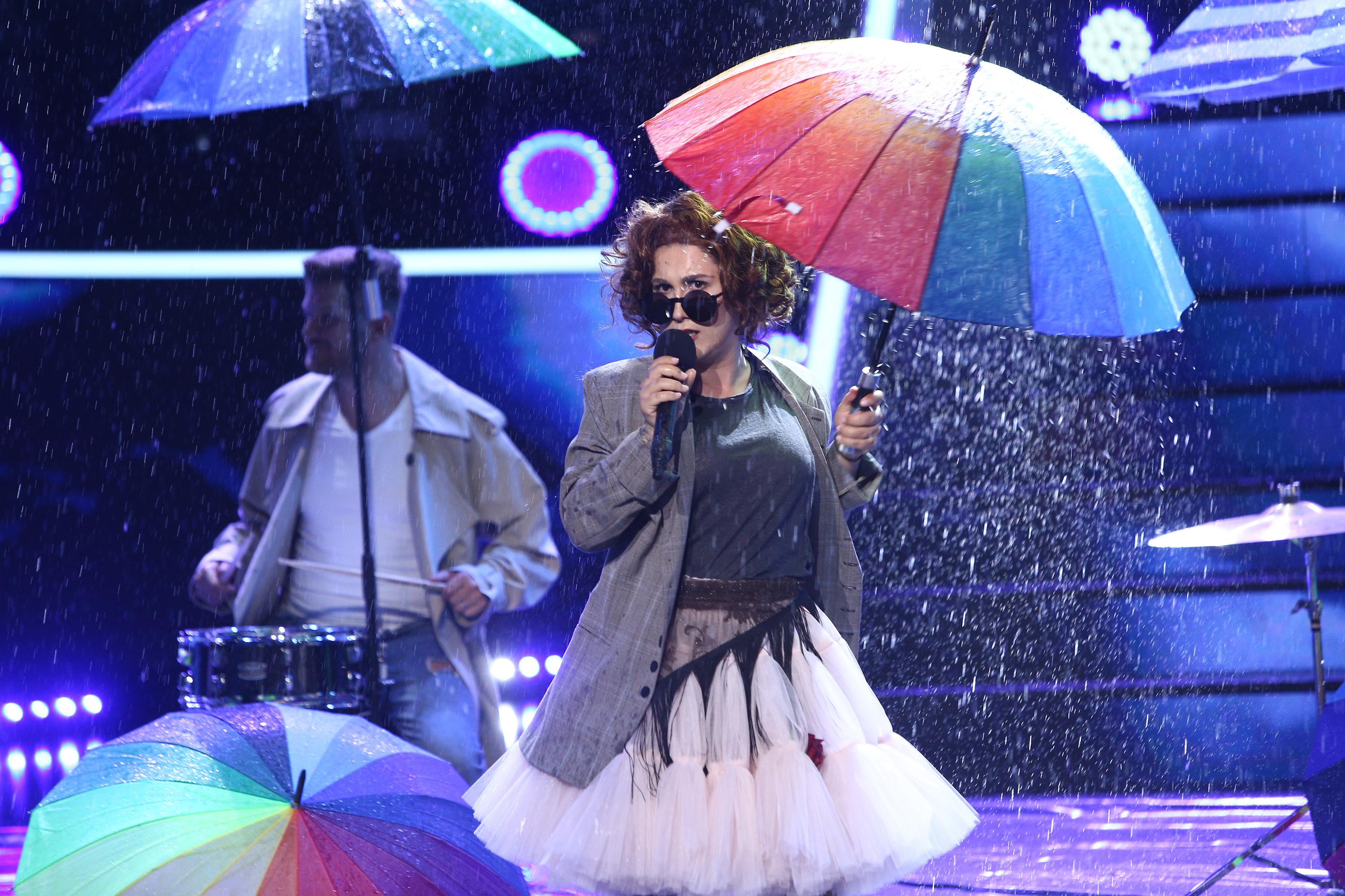 ADDA s-a transformat &icirc;n Fairground Attraction la Te cunosc de undeva!. A improvizat pe scenă și s-a descurcat perfect