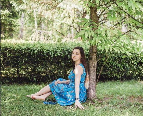 Femeia care nu poate ține minte nici măcar chipul copiilor ei. De ce boală rară suferă