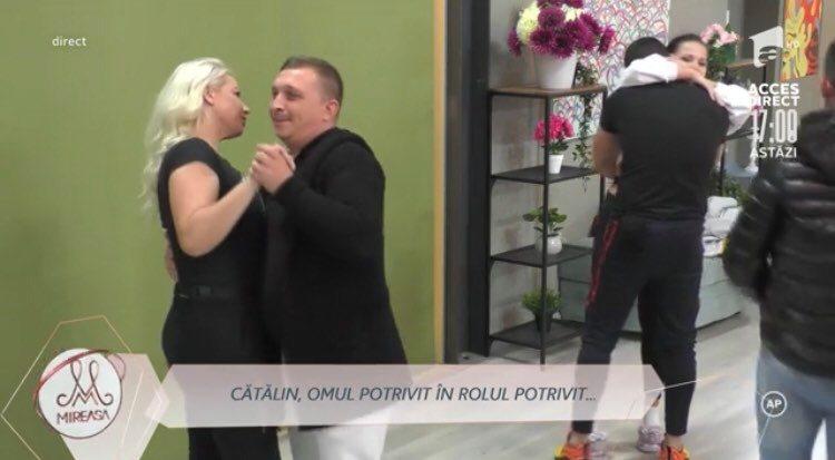 Cătălin și Nicole de la Mireasa, gesturi tandre. Cei doi concurenți au dansat &icirc;mpreună toată noaptea