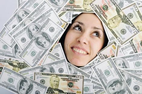 Femeia care câștigă 655.000 dolari anual a devenit virală pe internet, după ce și-a făcut publice cheltuielile lunare
