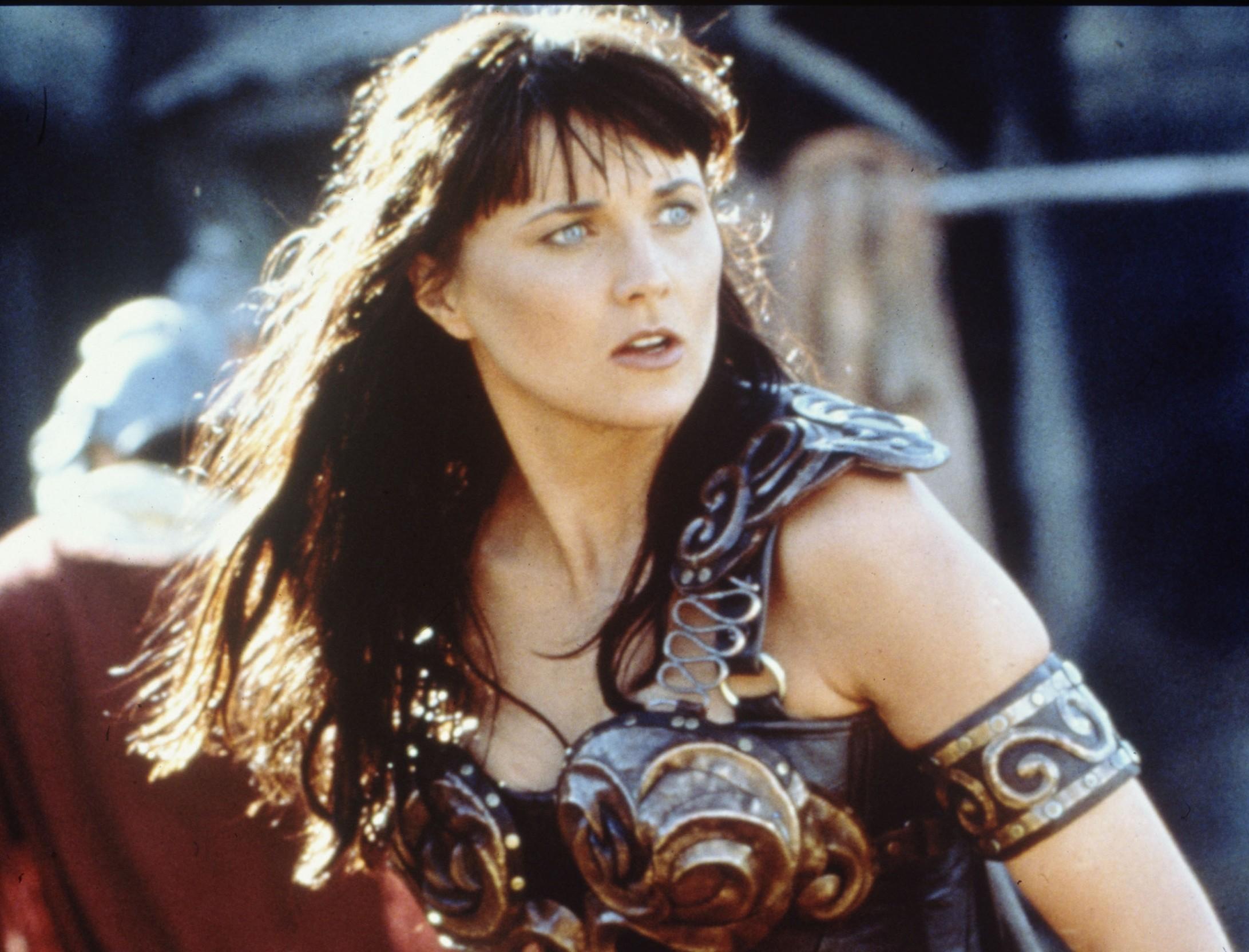 Cum arată acum Lucy Lawless, actrița care a jucat-o pe Xena, Prințesa Războinică. Ce s-a întâmplat cu ea