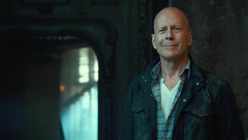 Bruce Willis reface secvențe din Greu de Ucis, la 65 de ani. Imaginile care i-au încântat pe fani