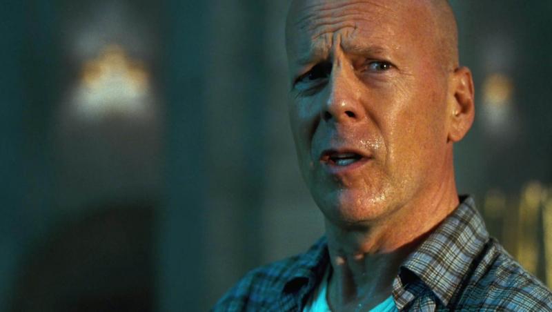 Bruce Willis reface secvențe din Greu de Ucis, la 65 de ani. Imaginile care i-au încântat pe fani