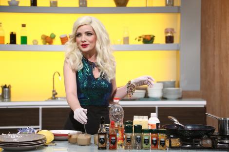 Gina Felea și-a făcut apariția în bucătăria „Chefi la cuțite”! Actrița Anca Dinicu a pregătit o surpriză chefilor