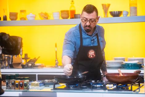 Bucătarul Iustin Truță a vrut totul sau nimic, la „Chefi la cuțite”! „Dacă iau două cuțite nu particip la emisiune”