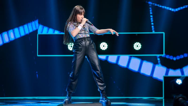 Maia Mălăncuș, puștoaica super-talentată a făcut spectacol pe scena X Factor. A uimit cu energia ei