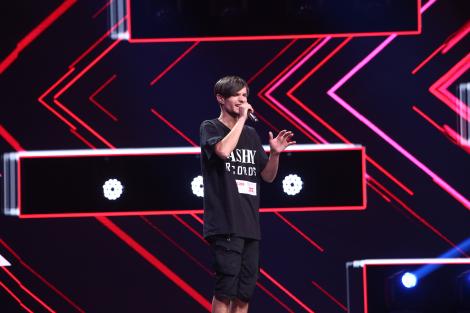 Kashy Ștefan Gabriel Luca a dat frâu liber muzicii care îi bate în piept la X Factor