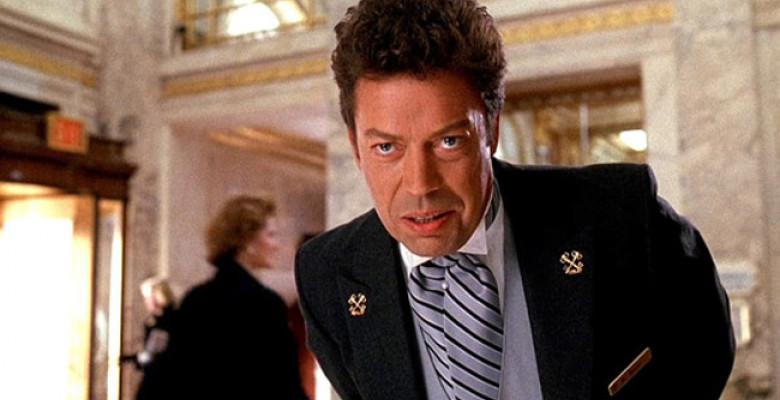 Tim Curry in Home Alone 2