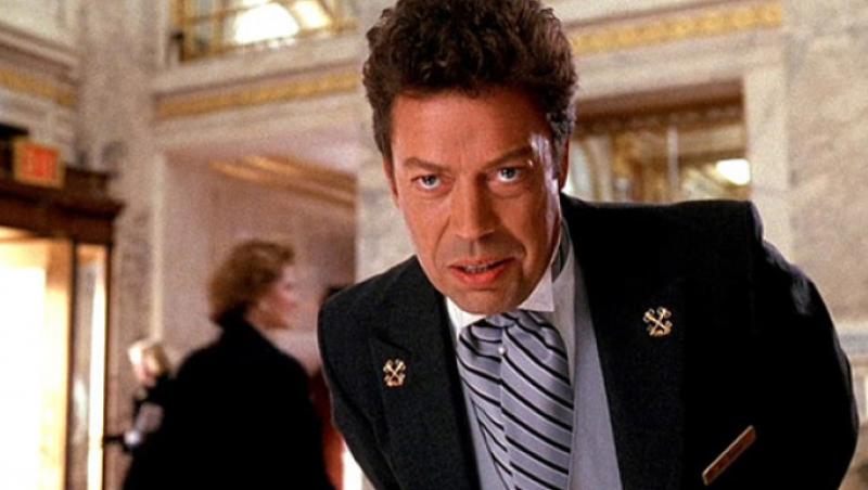Tim Curry in Home Alone 2