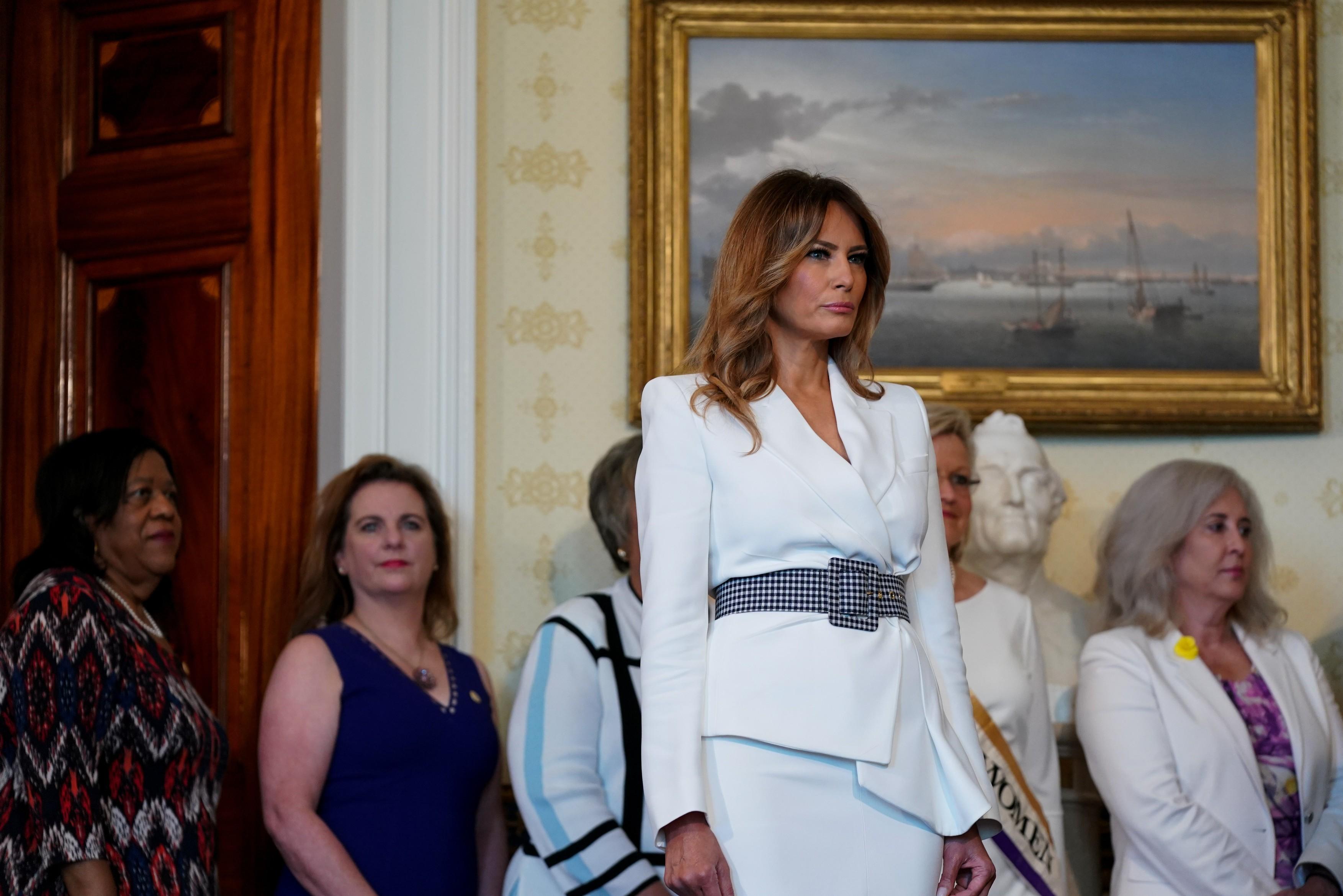 Ținutele Melaniei Trump, atent analizate de experți. Ce spune stilul despre personalitatea ei