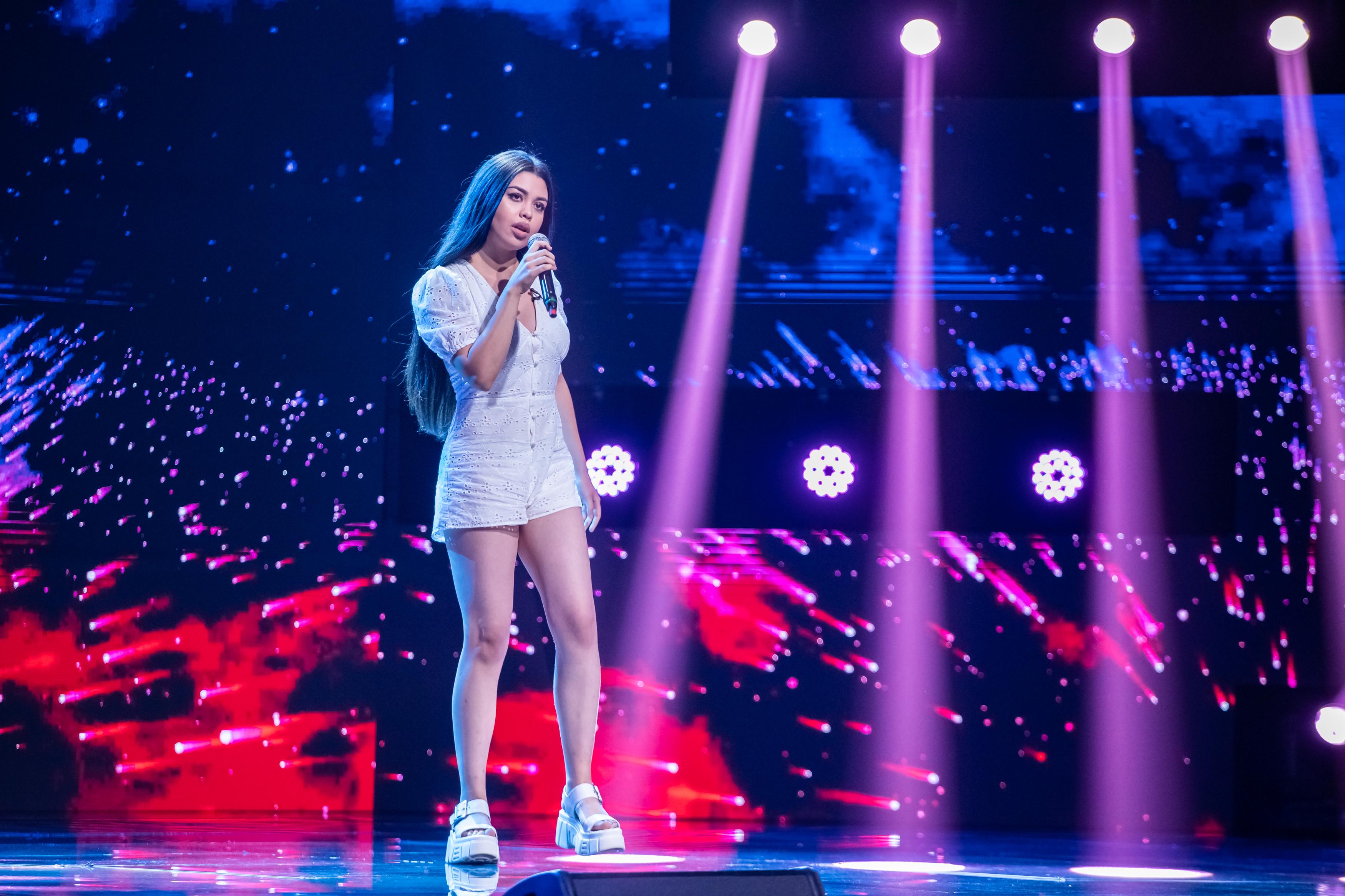 Vanessa Ion, prestație pe scena X Factor, ediția 8