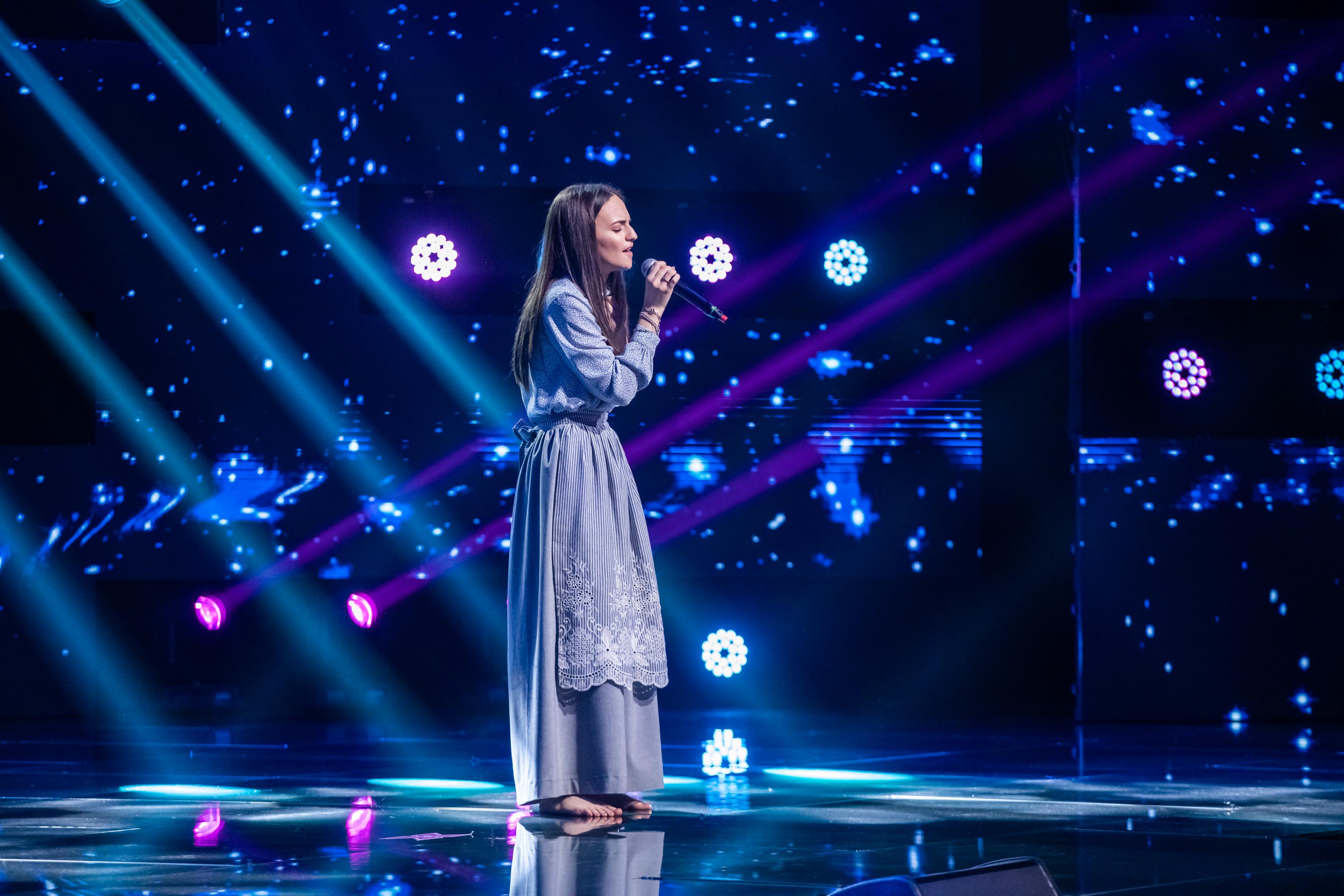 Andrada Maria Ghiduruș, prestație pe scena X Factor, ediția 8