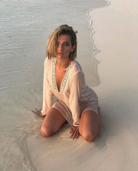 Lidia Buble, sexy pe Instagram. Ce imagine a publicat după lansarea clipului cu Cornel Ilie