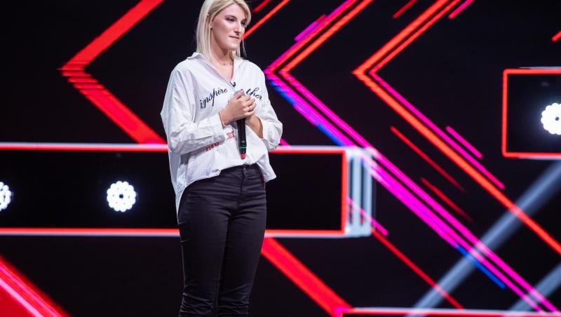 Maria Andraș, pe scena X Factor cu piesa “Talking To The Moon” - "Pe mine muzica mă vindecă! E terapie!"