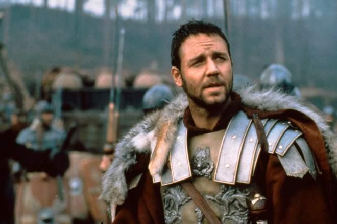 Femeia care l-a cucerit pe Gladiator. Cum arată și cine este noua iubită a lui Russell Crowe
