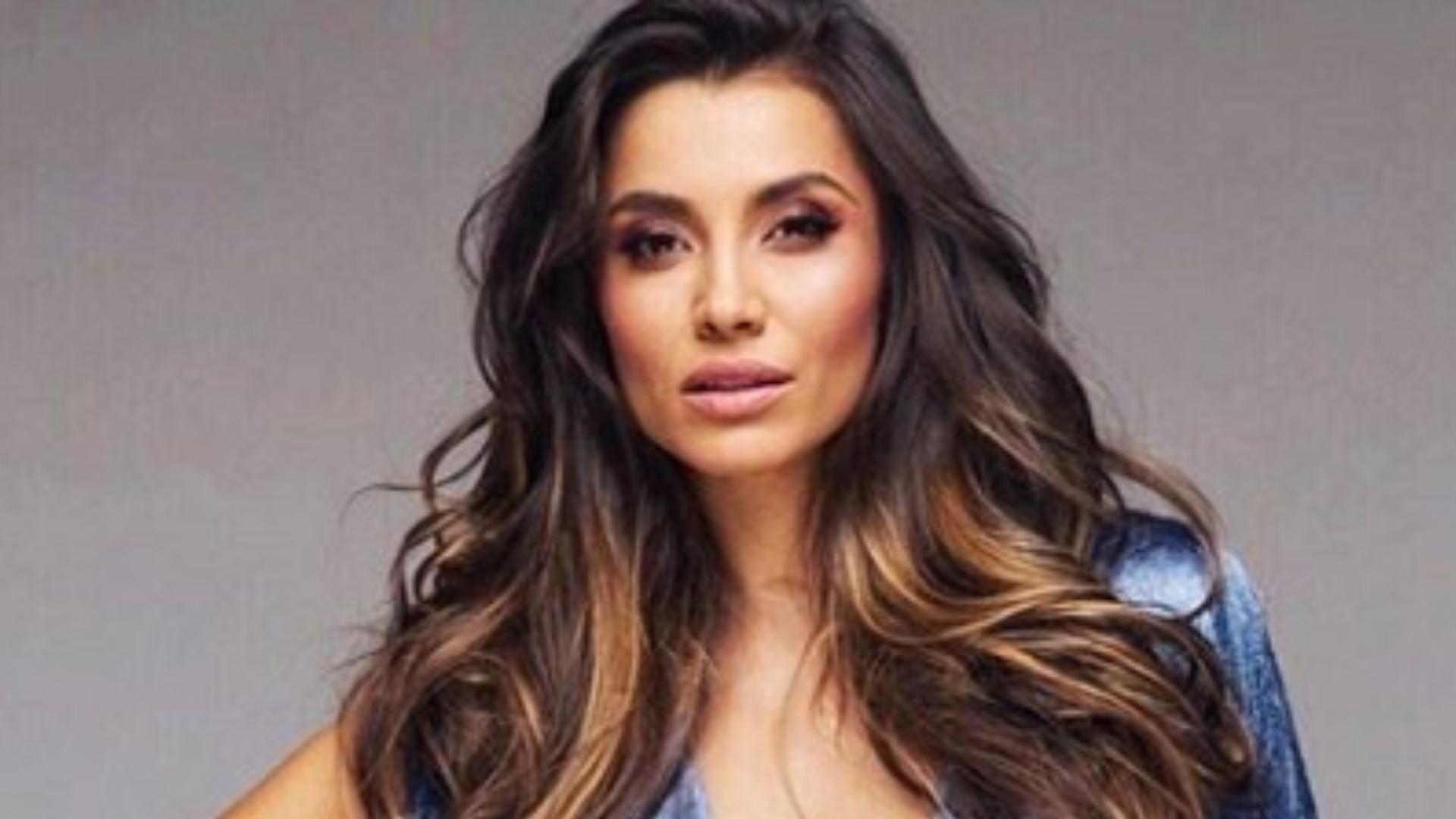 Lili Sandu a strălucit la botezul bebelușului ei. Tinuta aleasă de vedetă pentru această ocazie specială