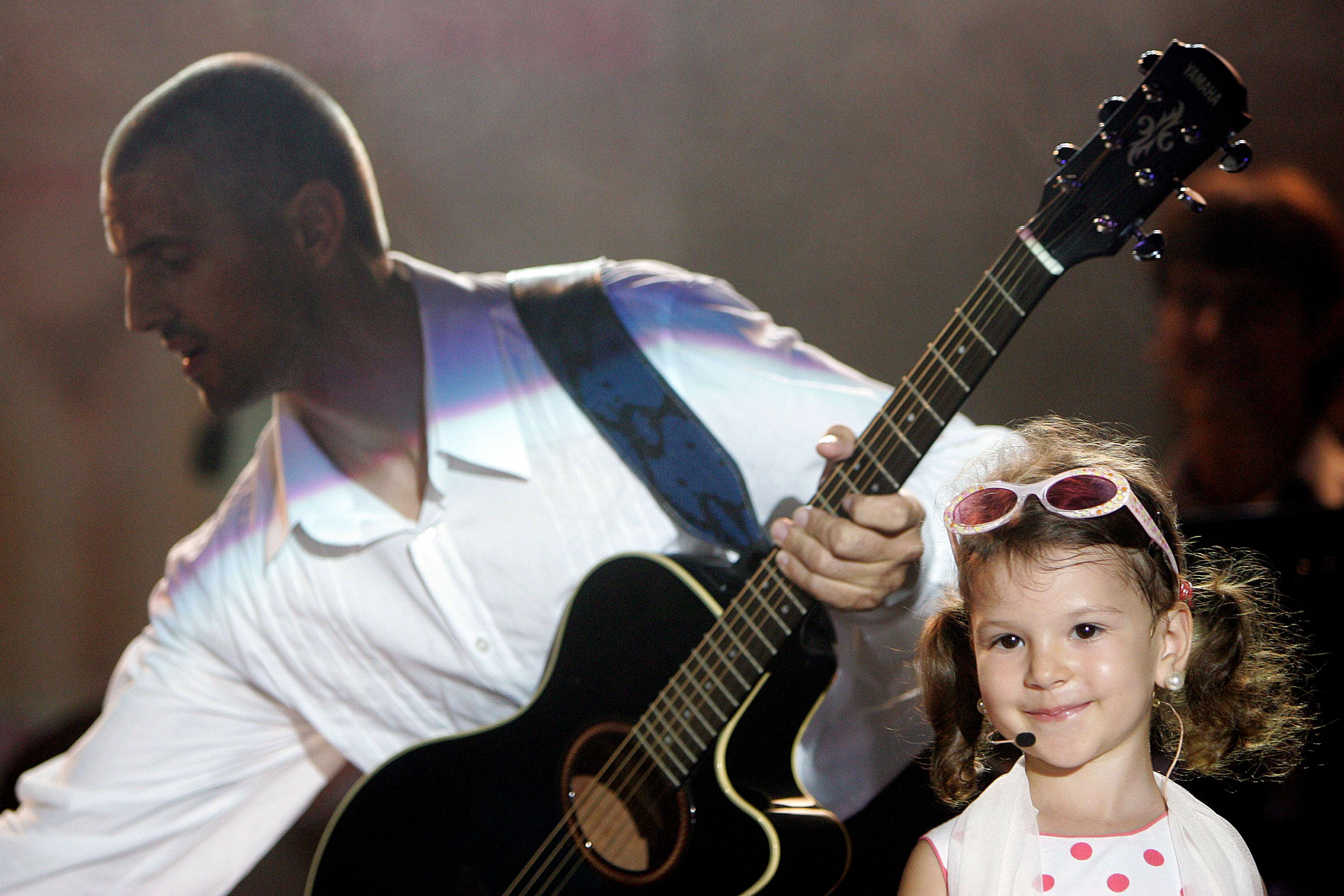 Urarea emoționantă a Cleopatrei pentru tatăl ei. Pavel Stratan &icirc;mplinește 50 de ani