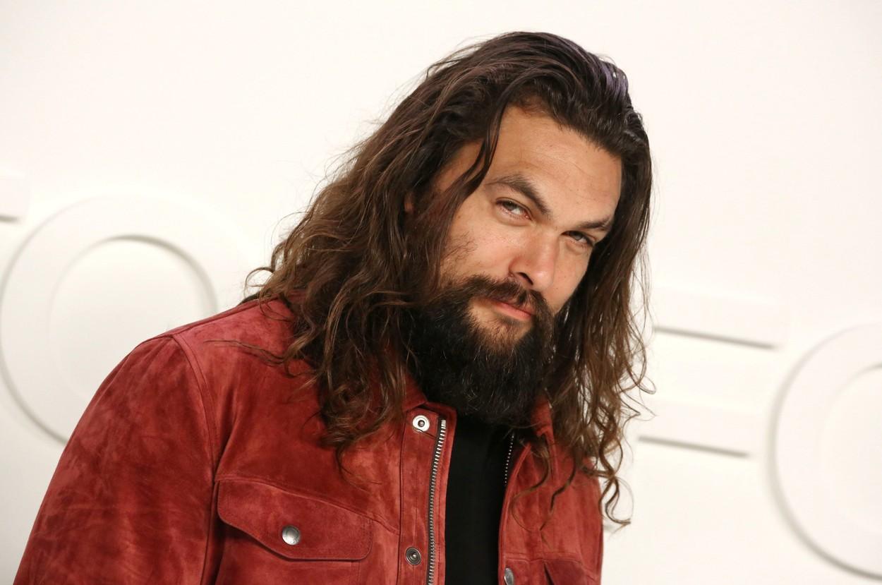 Toți credeau că e pe cai mari, dar &icirc;n secret trăia o dramă. Ce a pățit Jason Momoa după rolul din Game of Thrones