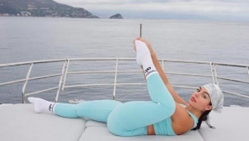 Georgina Rodriguez, poziții de yoga pe yacht