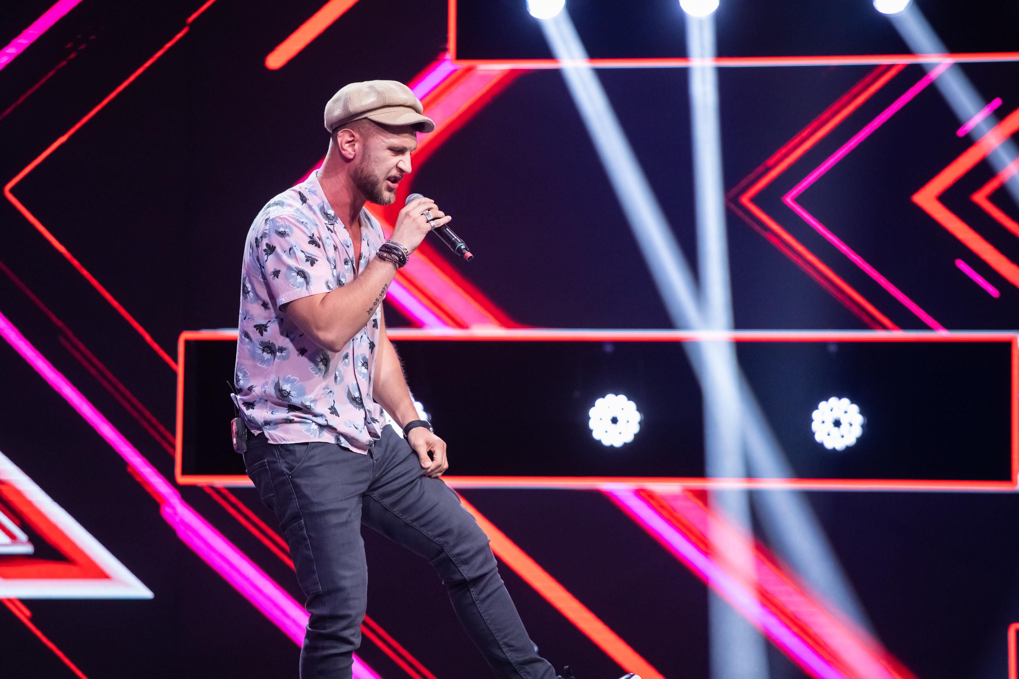 În cea de-a unsprezecea ediţie al sezonul 9 "X Factor",Zoran Demian a cântat piesa "Human".