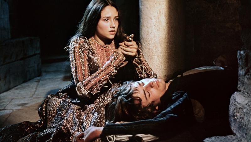 Scena în care Romeo și Julieta își dau viața unul pentru celălalt