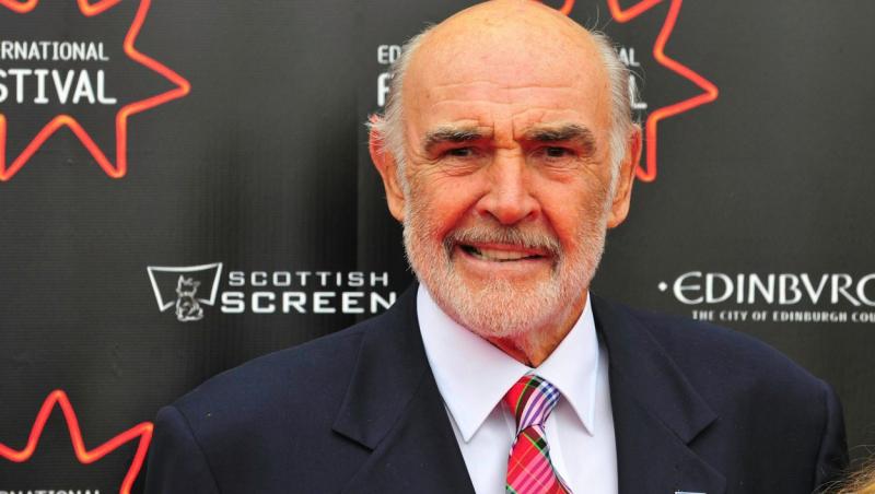Sean Connery a murit pe data de 31 octombrie 2020.